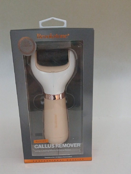 Brookstone Other - Brookstone Electric Callus Remover
